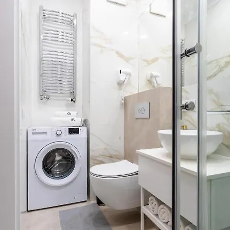 Close-urban Chic - Luxury -10 People- Mennica